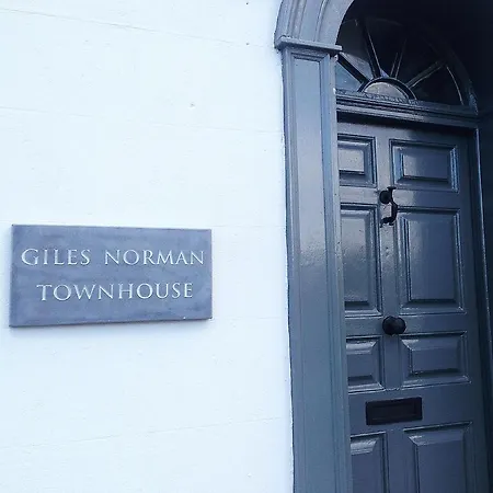 Giles Norman Gallery & Townhouse-2